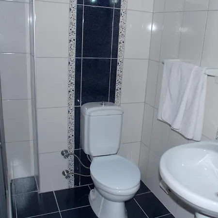 Diamore Hotel 3*