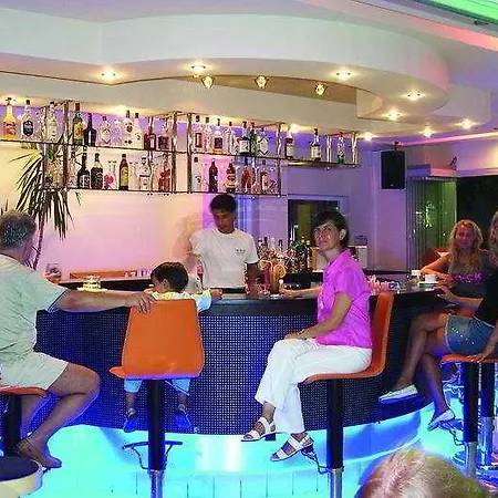 Diamore Hotel 3*
