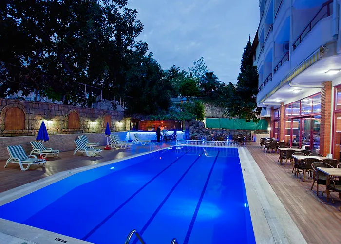 Готель Diamore